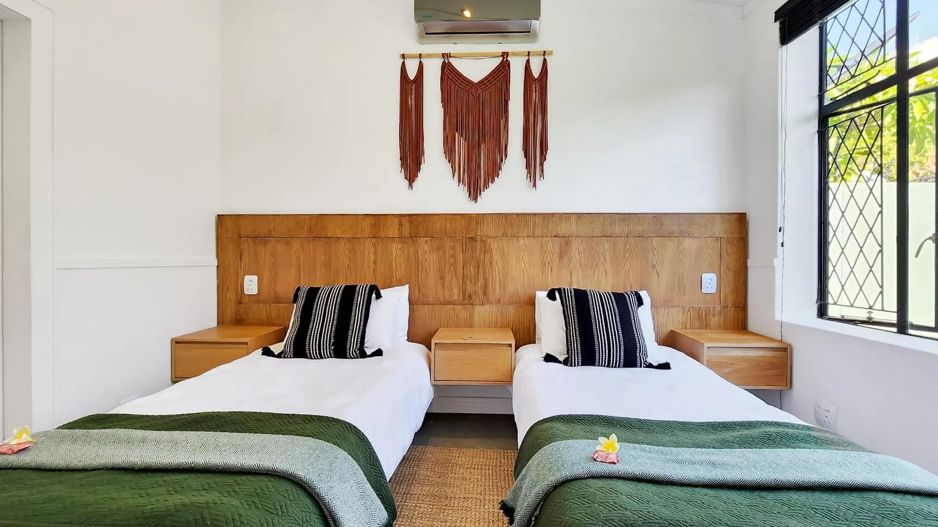 Botanica - Virginia Avenue Villas Cape Town