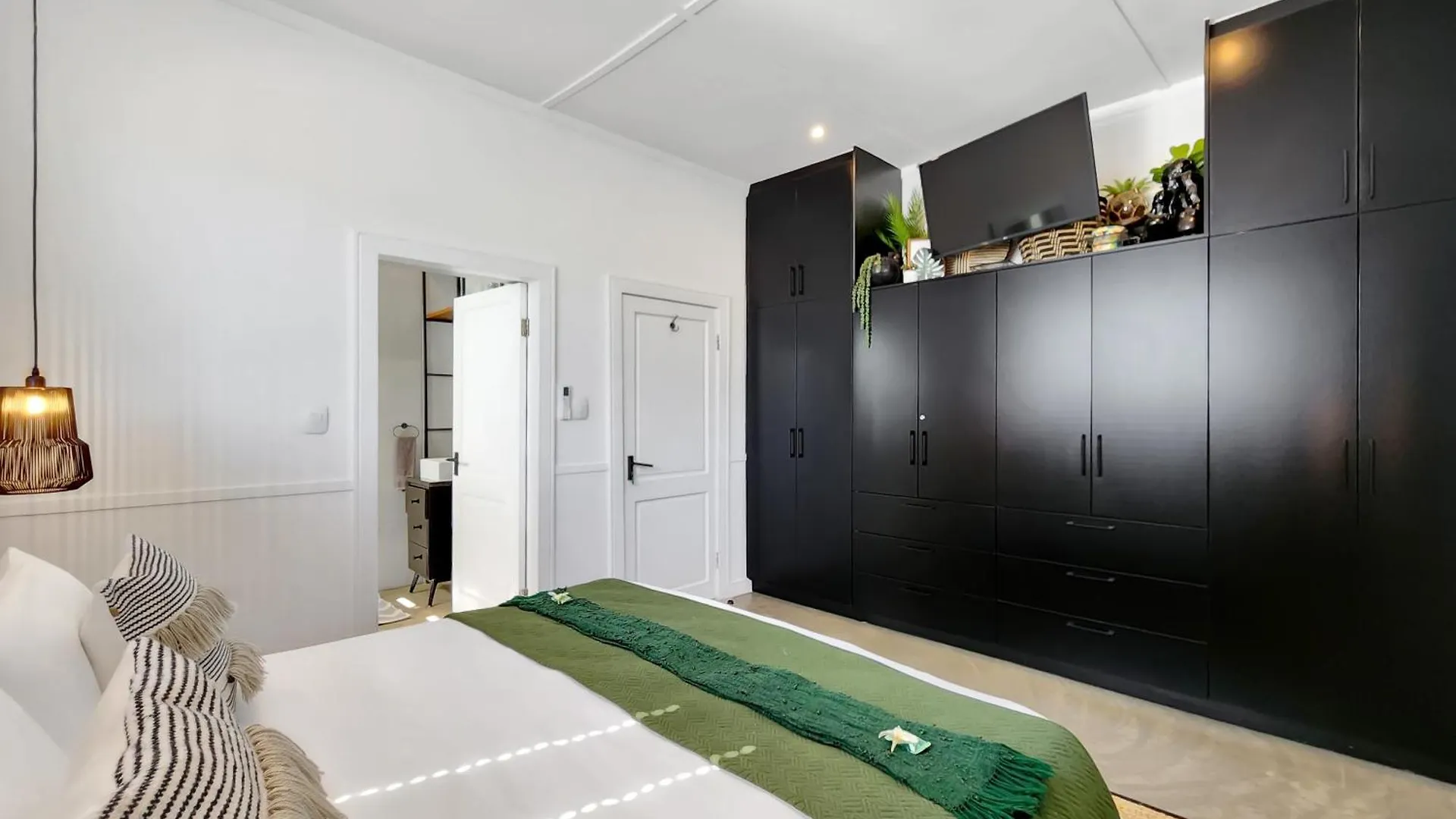 Botanica - Virginia Avenue Villas Cape Town