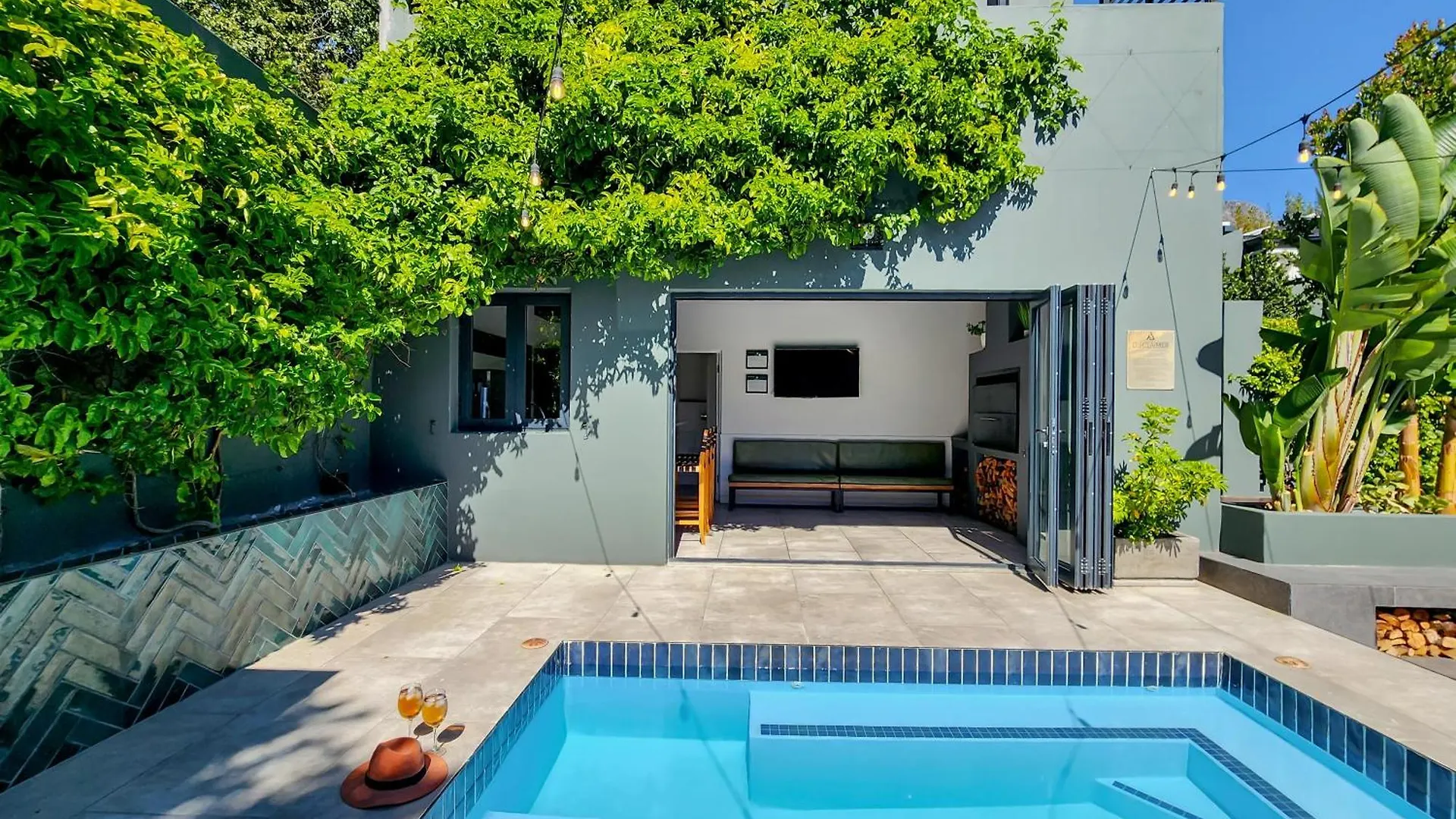 Botanica - Virginia Avenue Villas Cape Town
