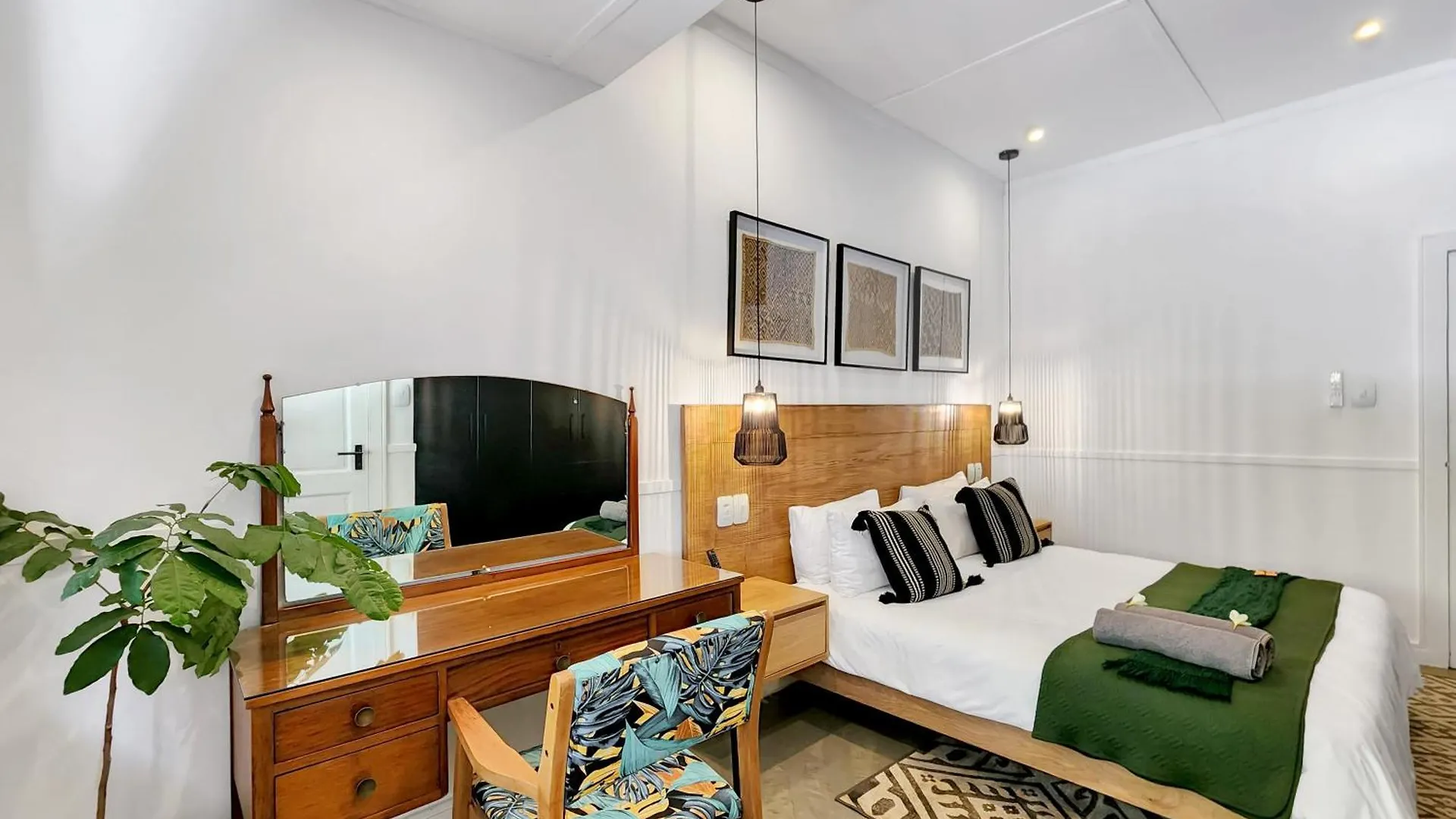 Botanica - Virginia Avenue Villas Cape Town