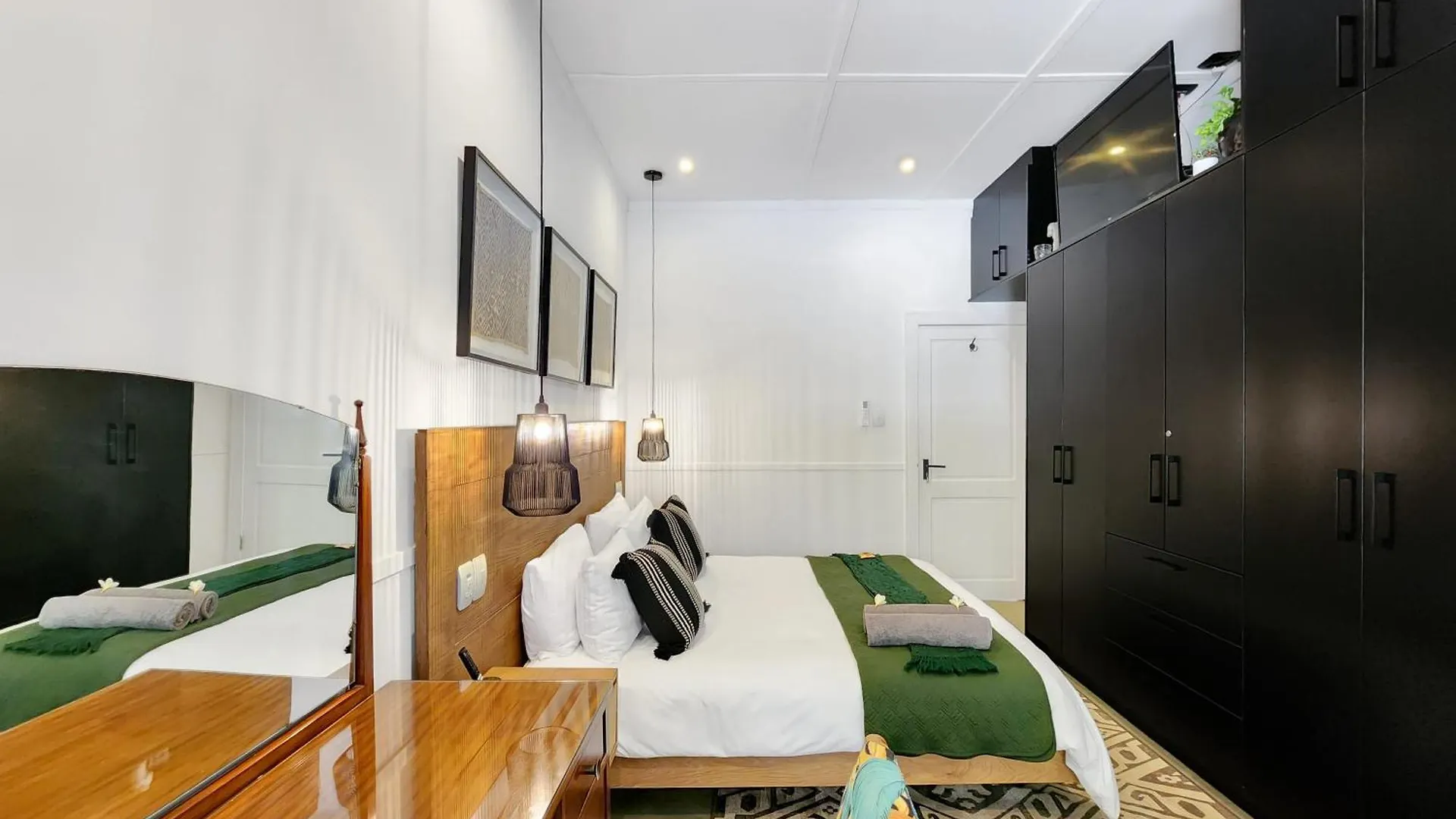 Botanica - Virginia Avenue Villas Cape Town